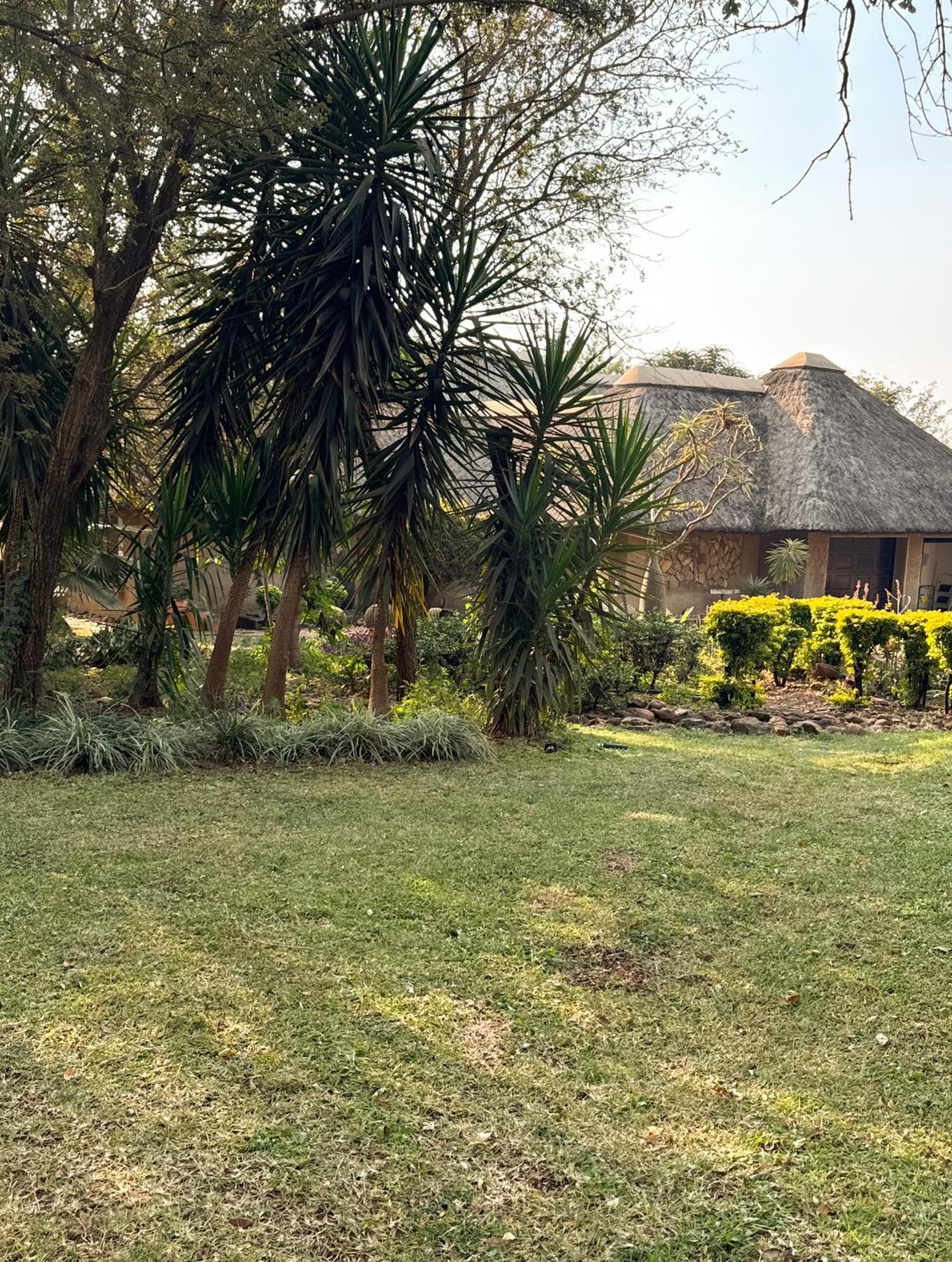 Paradise Creek Lodge Malalane Exterior photo